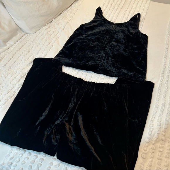 J. Crew Women’s Black Velvet Matching Set Size 4 - Picture 6 of 16